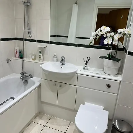 1 Bed Apartment, Sleeps 4, Free Parking, East Croydon, Gr London South Norwood Exterior photo