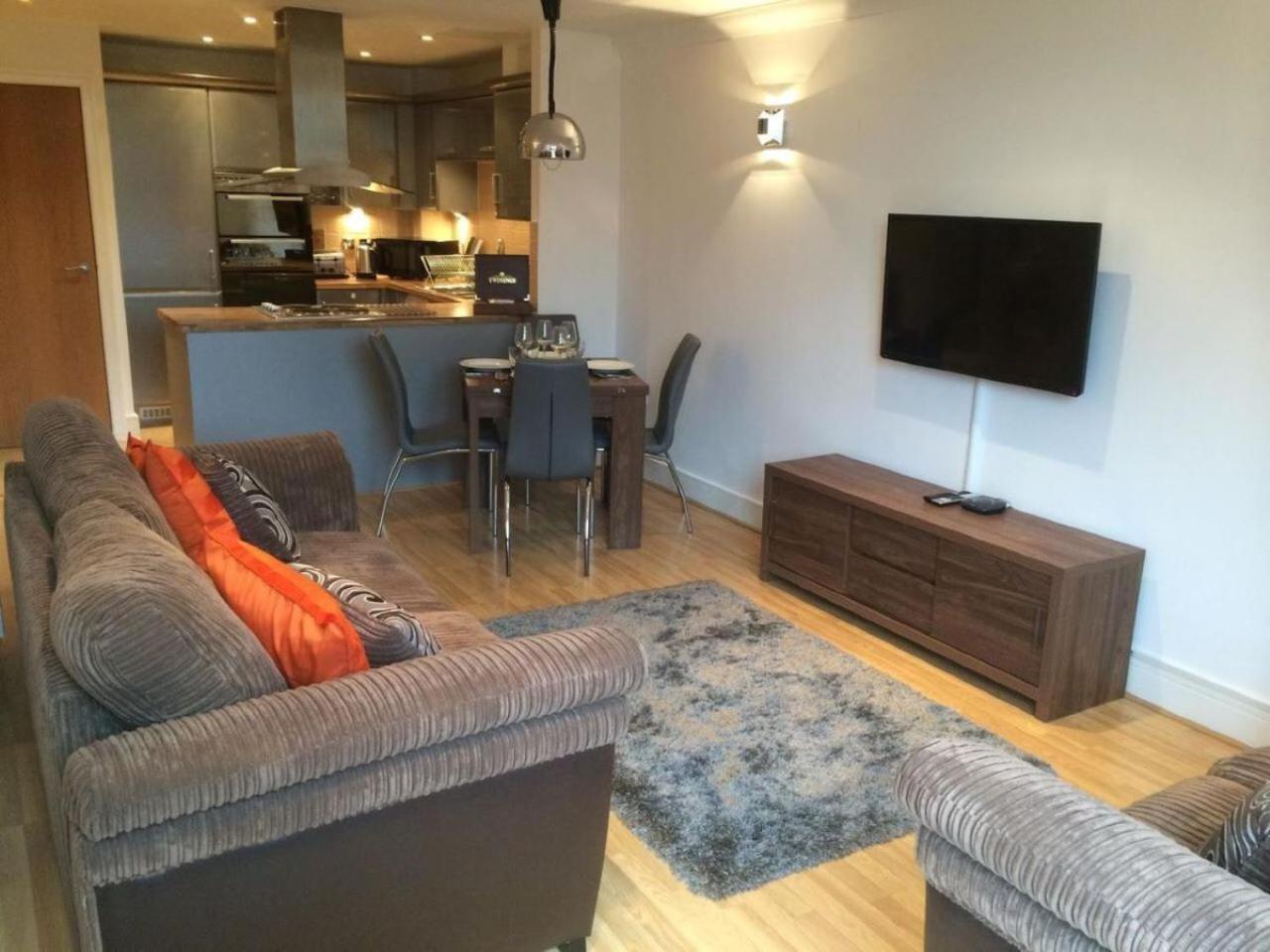 1 Bed Apartment, Sleeps 4, Free Parking, East Croydon, Gr London South Norwood